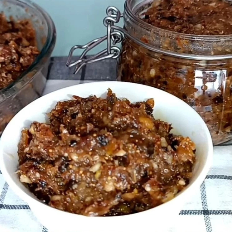 🥣 Паста Амосова — питательная смесь с историей 
 
Известный советский кардиохирург Николай Амосов о