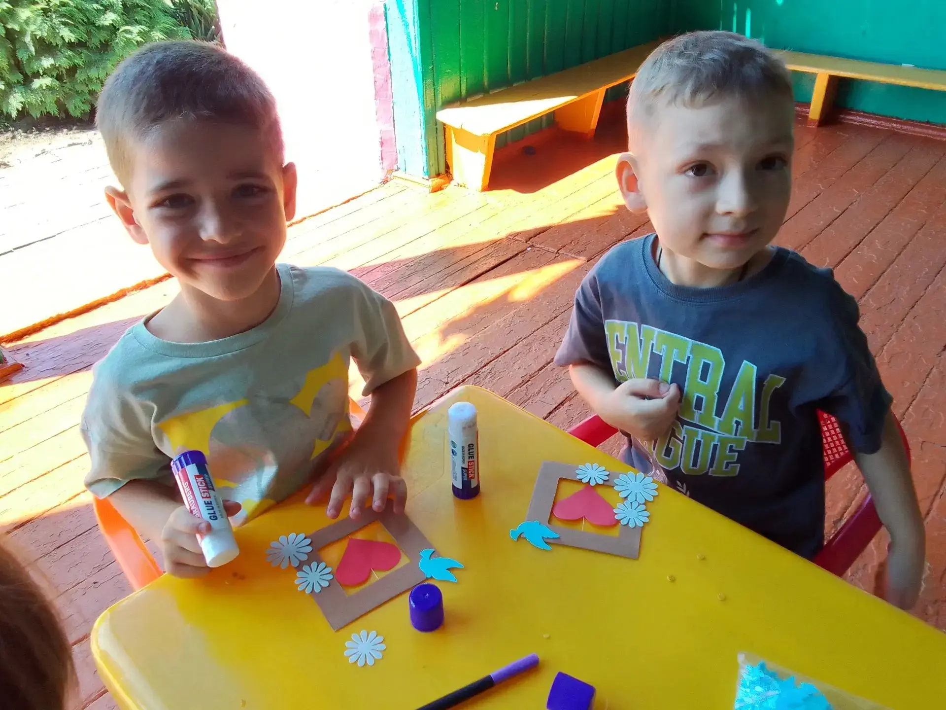 Вся неделя в нашем детском саду была посвящена самому солнечному цветку России! Подготовка ко Дню се