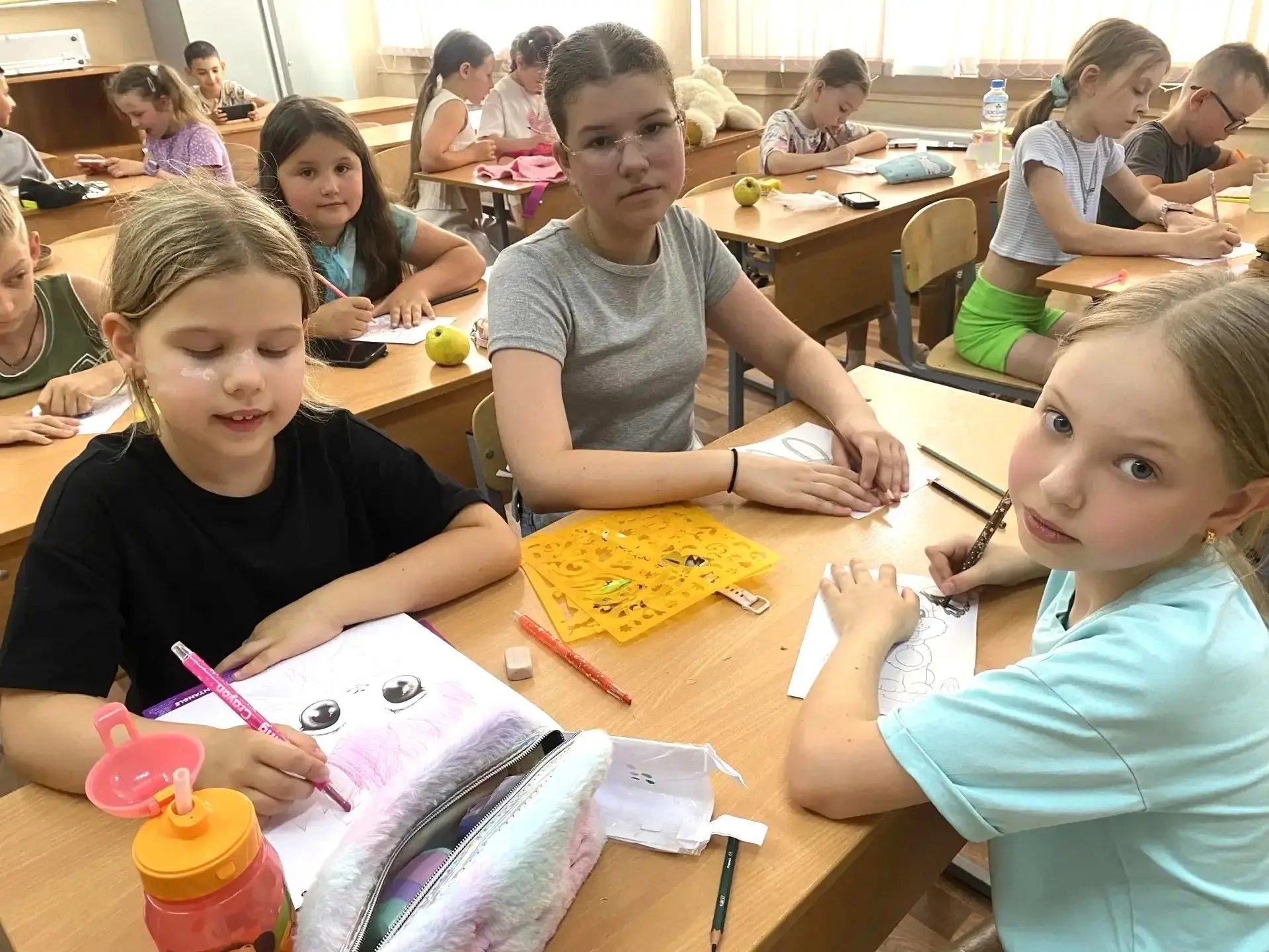 "День Игры и игрушки" мы провели в лагере "Солнышко" МБОУ СШ п. Ключ жизни 24 июня. Ребята принесли 