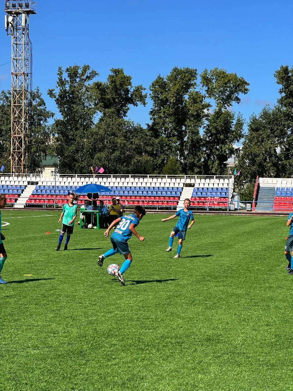 🏟️ Внимание, любители футбола! 🏟️⁣