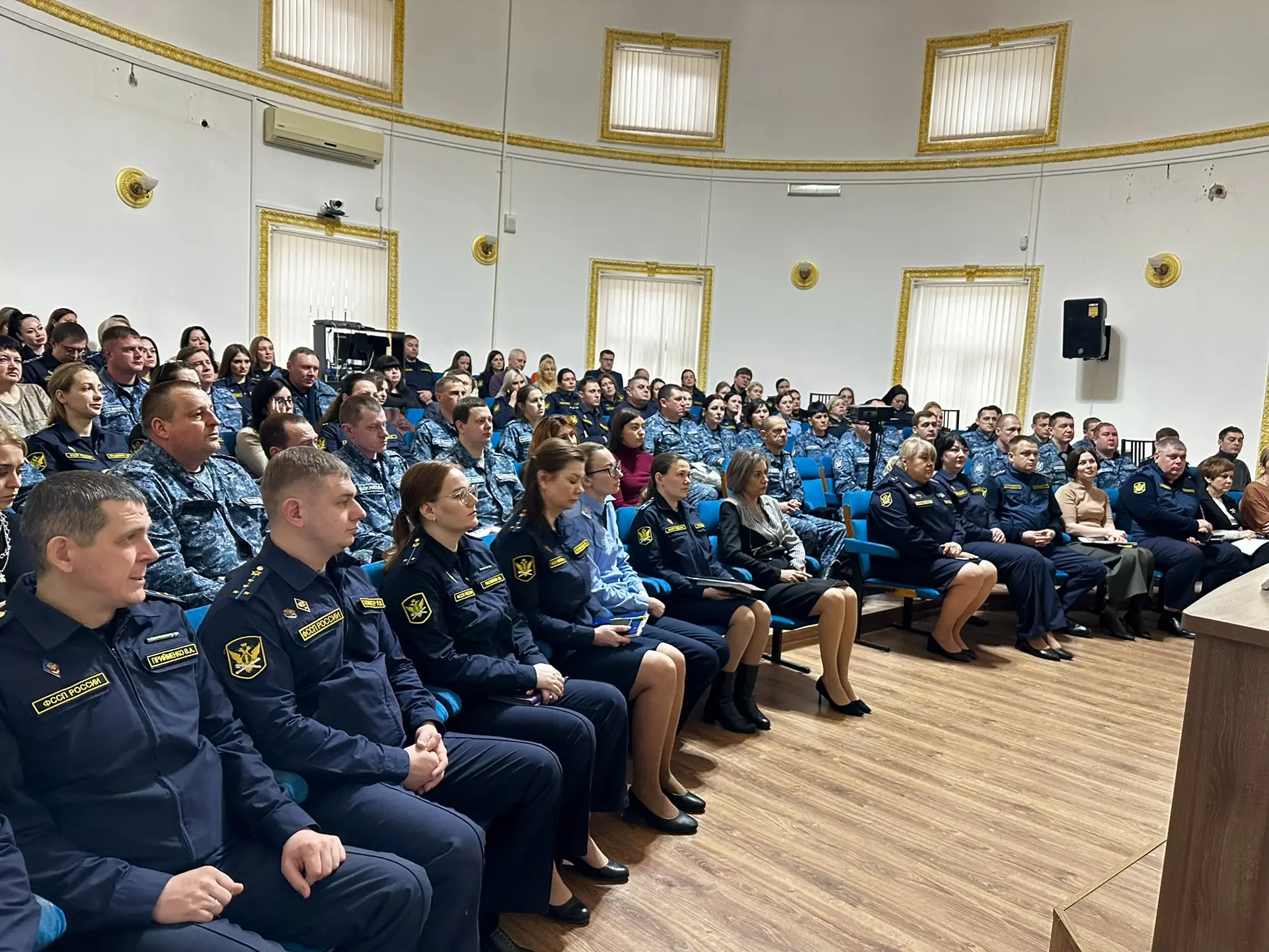 В рамках диалога с обществом: член Общественного совета провел для приставов Кубани лекцию о традици
