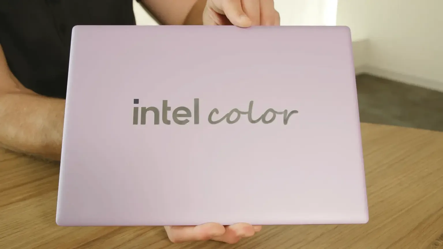 Intel Firefly – готовые модели ноутбуков для всех