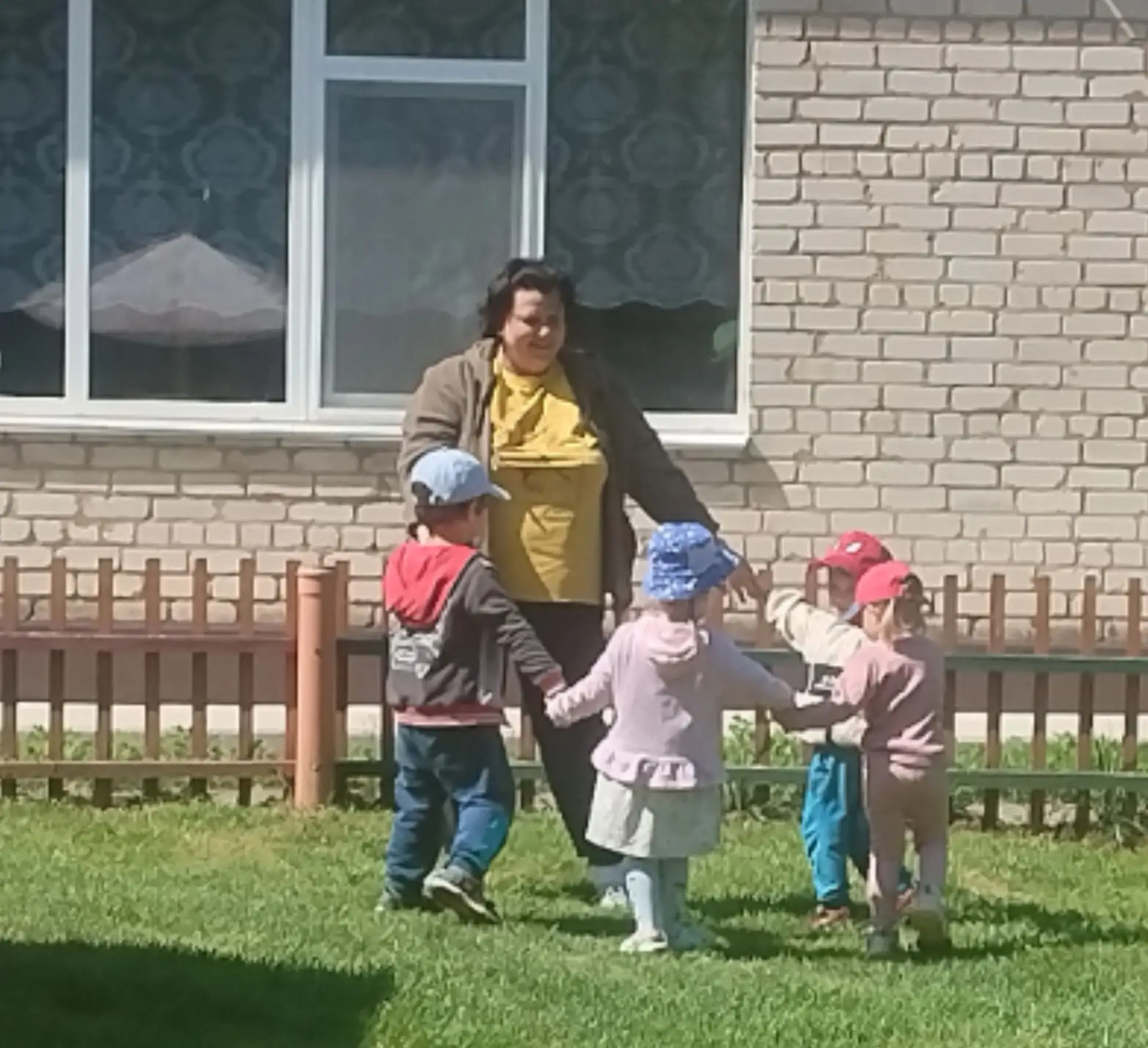 «ДЕНЬ ДРУЖБЫ»👬👫

✨ Сегодня в нашем саду - День дружбы!

✨С воспитанниками проведена беседа «Кто та