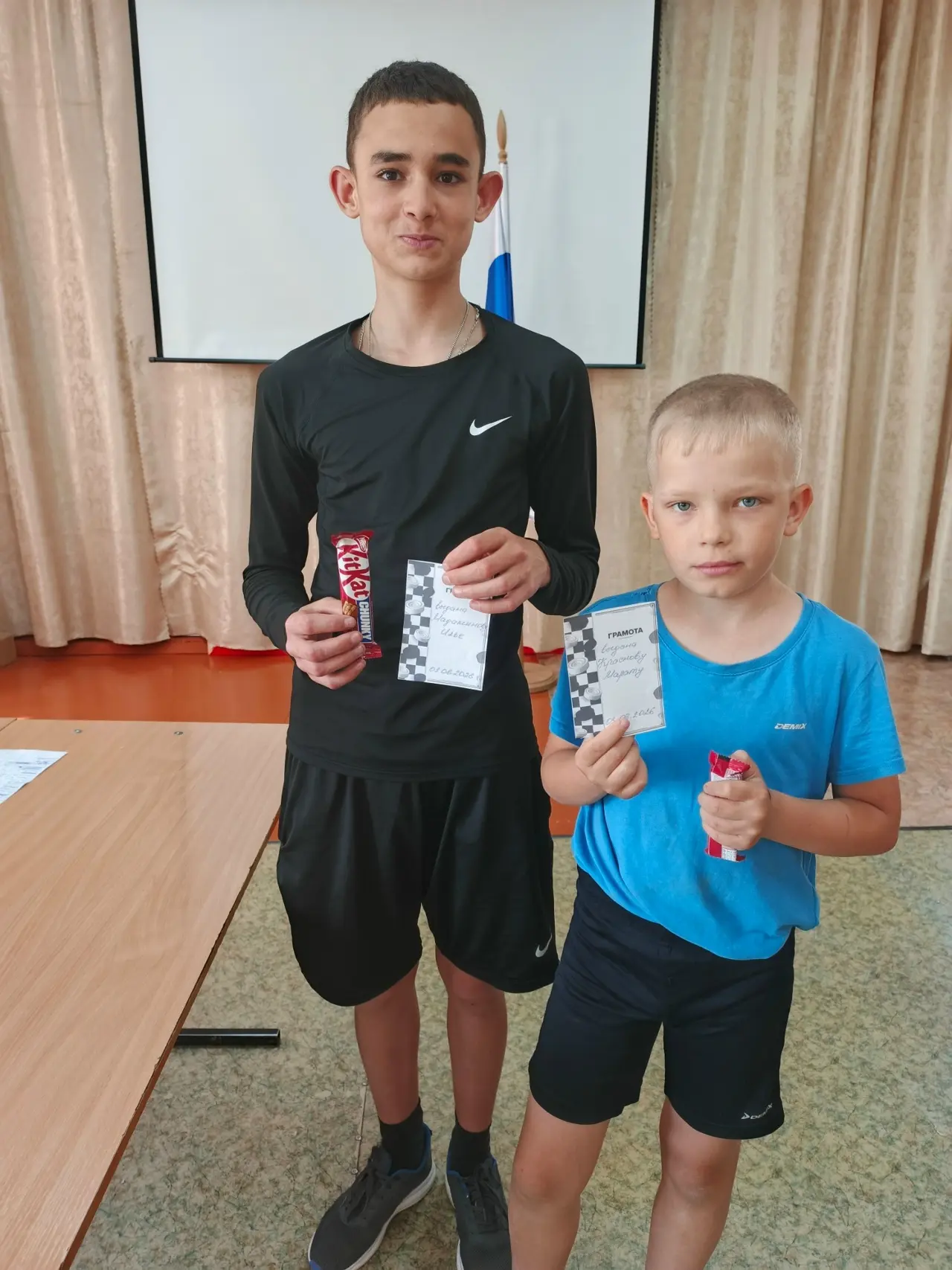 Битва умов: как прошел наш шашечный турнир! 👑⚪⚫
Сегодня в лагере было по-настоящему жарко, и дело в