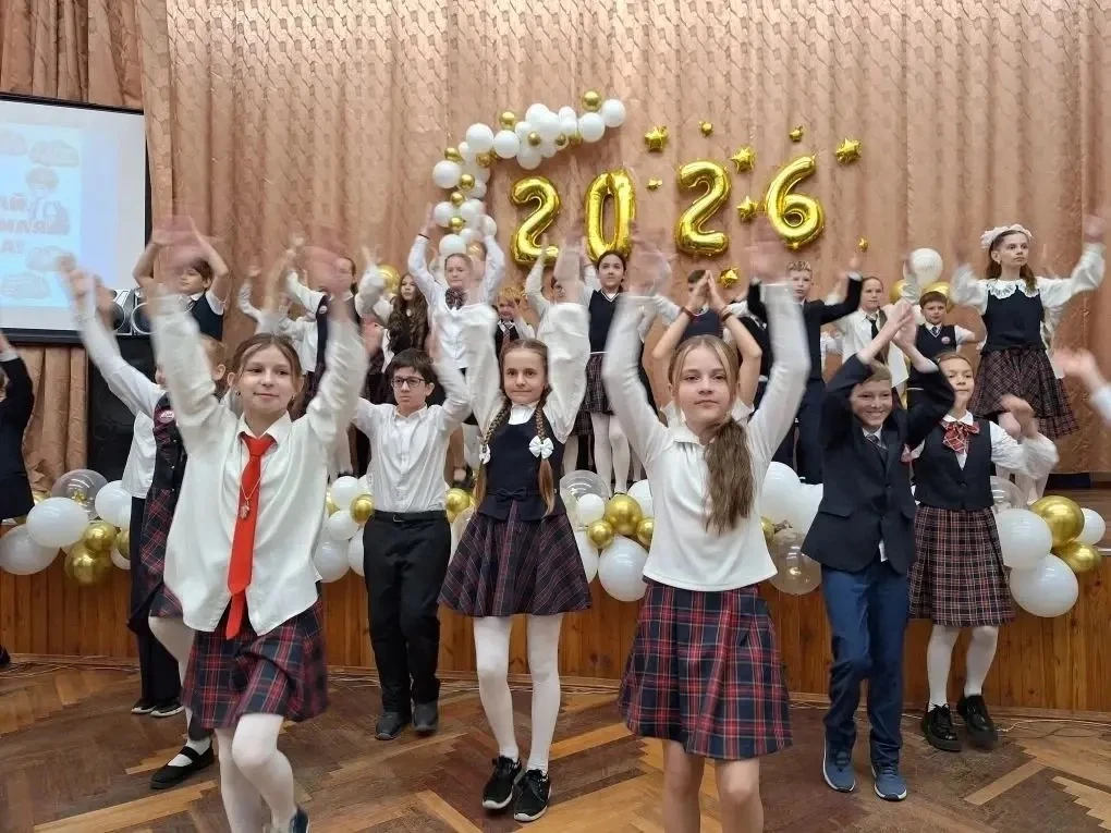 Прощай, начальная школа!🔔🌟  Сегодня в корпусе на Яхтенной прошел замечательный праздник, посвященный