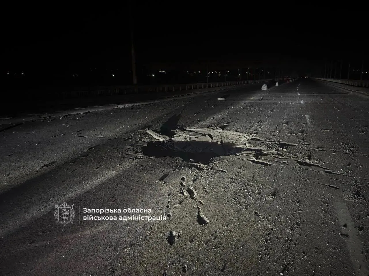 Мосты через Днепр есть не только в Киеве.