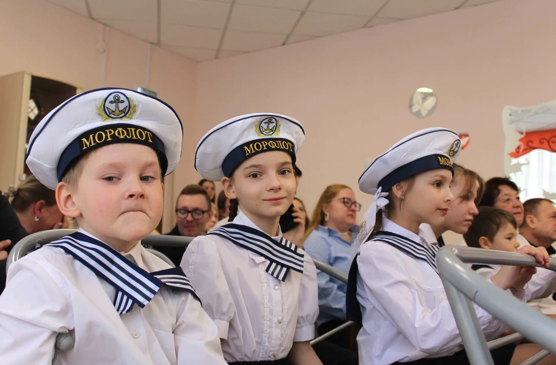 Торжественное мероприятие к 23 февраля прошло во Владимирском социально-реабилитационном центре. Зде