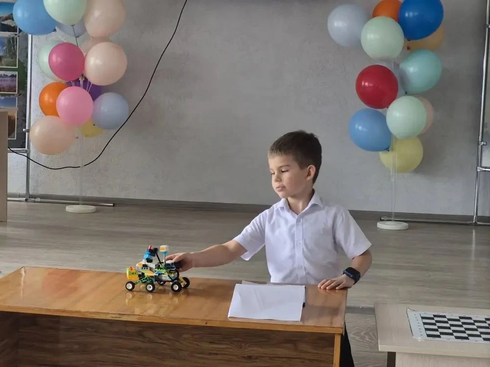 В Калининске подвели итоги III открытого  межмуниципального РОБОтехнического фестиваля  ♦️С 7 по 17 