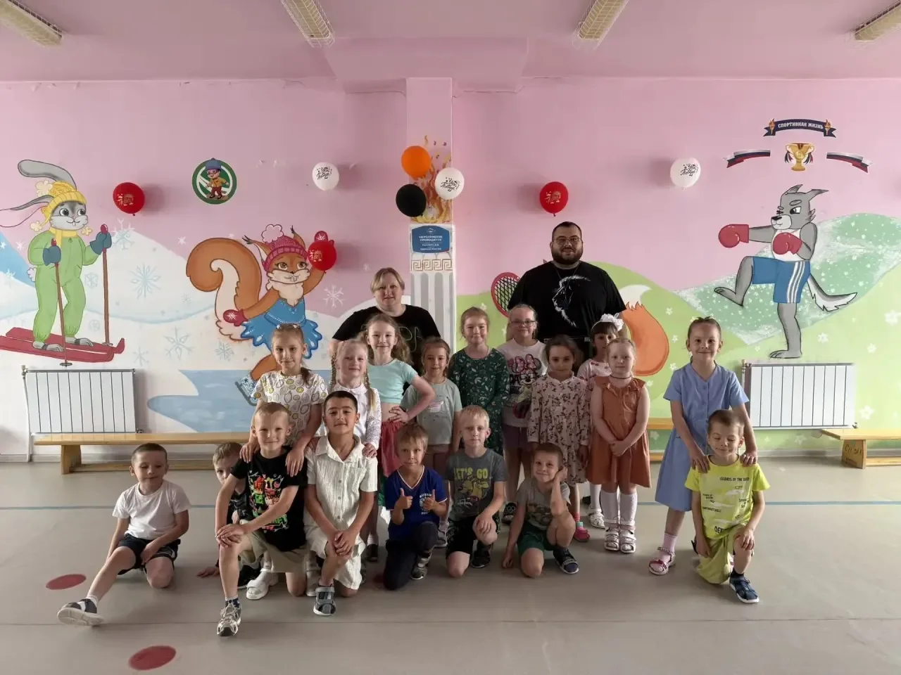 Эмоции и звонкий смех! 🎉

В детском саду «Родничок» с невероятным задором прошло спортивное меропри