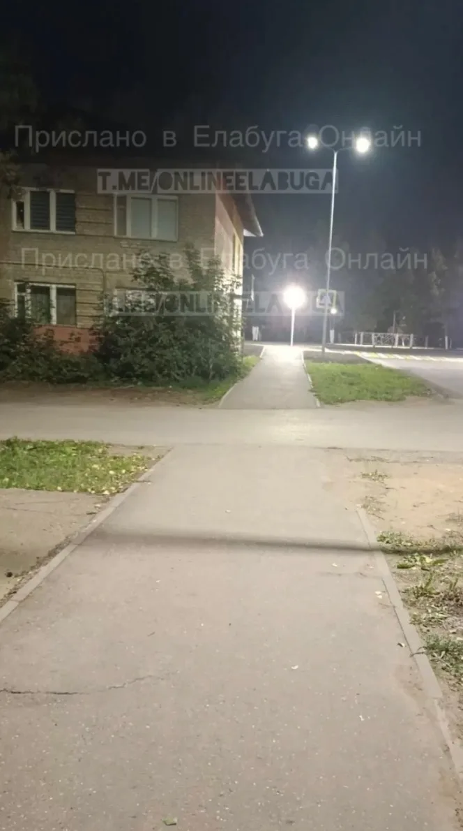 Фонарь, который светит прямо в глаз.