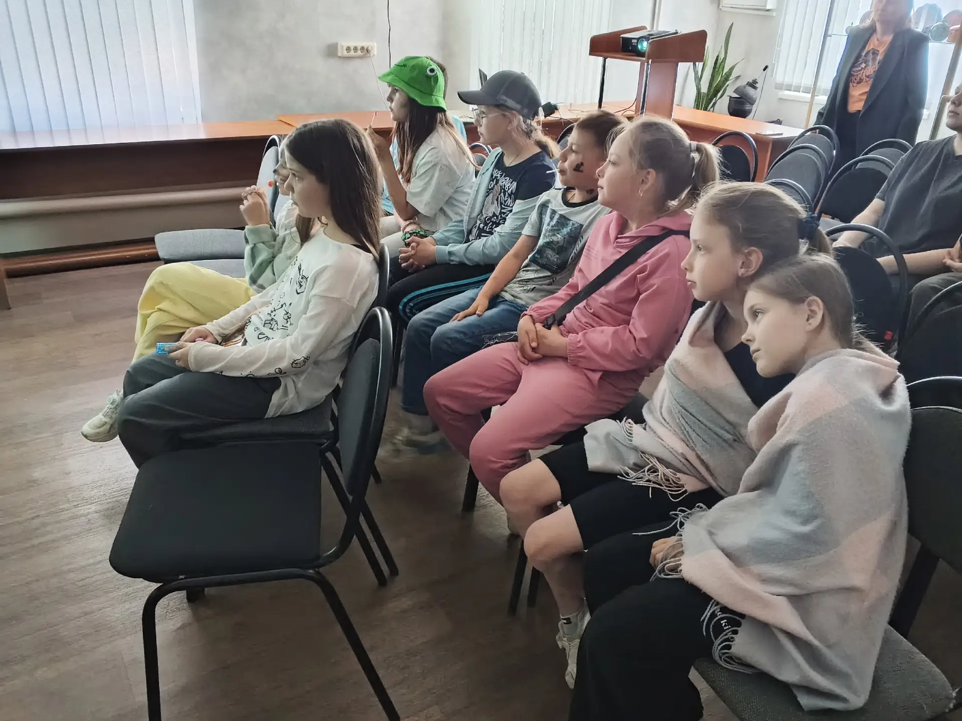 Сегодня в музее мы вместе с ребятами из школьного лагеря "Солнечный город" отмечали праздник - День 