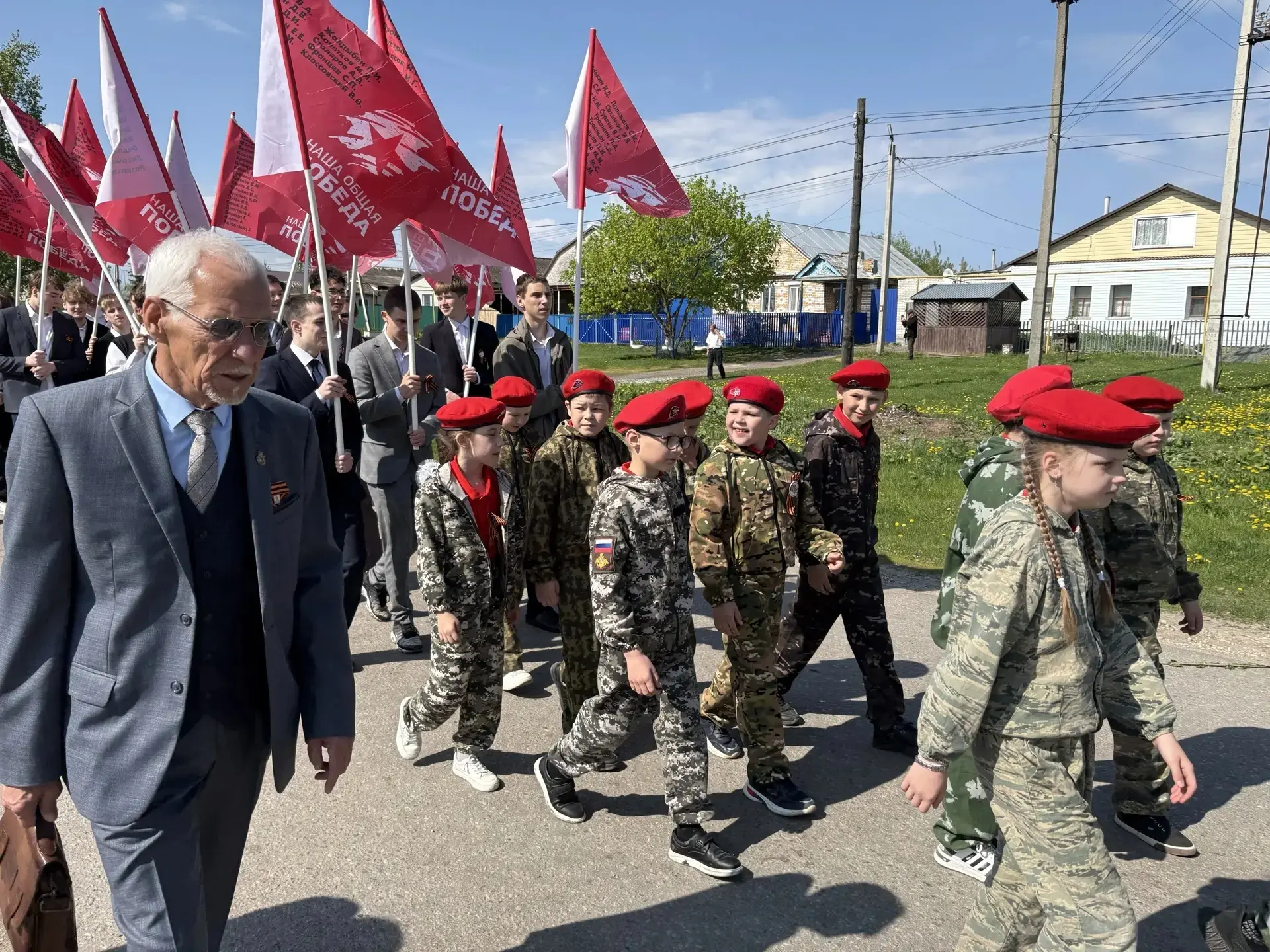 Курсанты ВПК «Витязи» МАОУ СОШ им. С. Е. Кузнецова. В этих ребятах — крепость характера и преданност