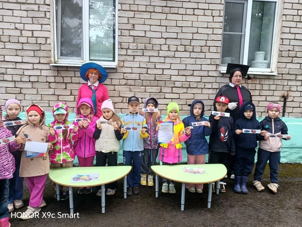 Поздравляем воспитанников подготовительных групп с победой в муниципальных спортивно-по...