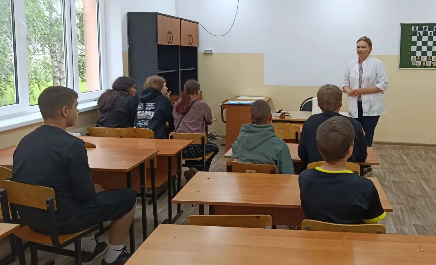 🌞 В пришкольном лагере «Росинки» прошла важная и познавательная беседа о вреде наркомании 🚫. В гос