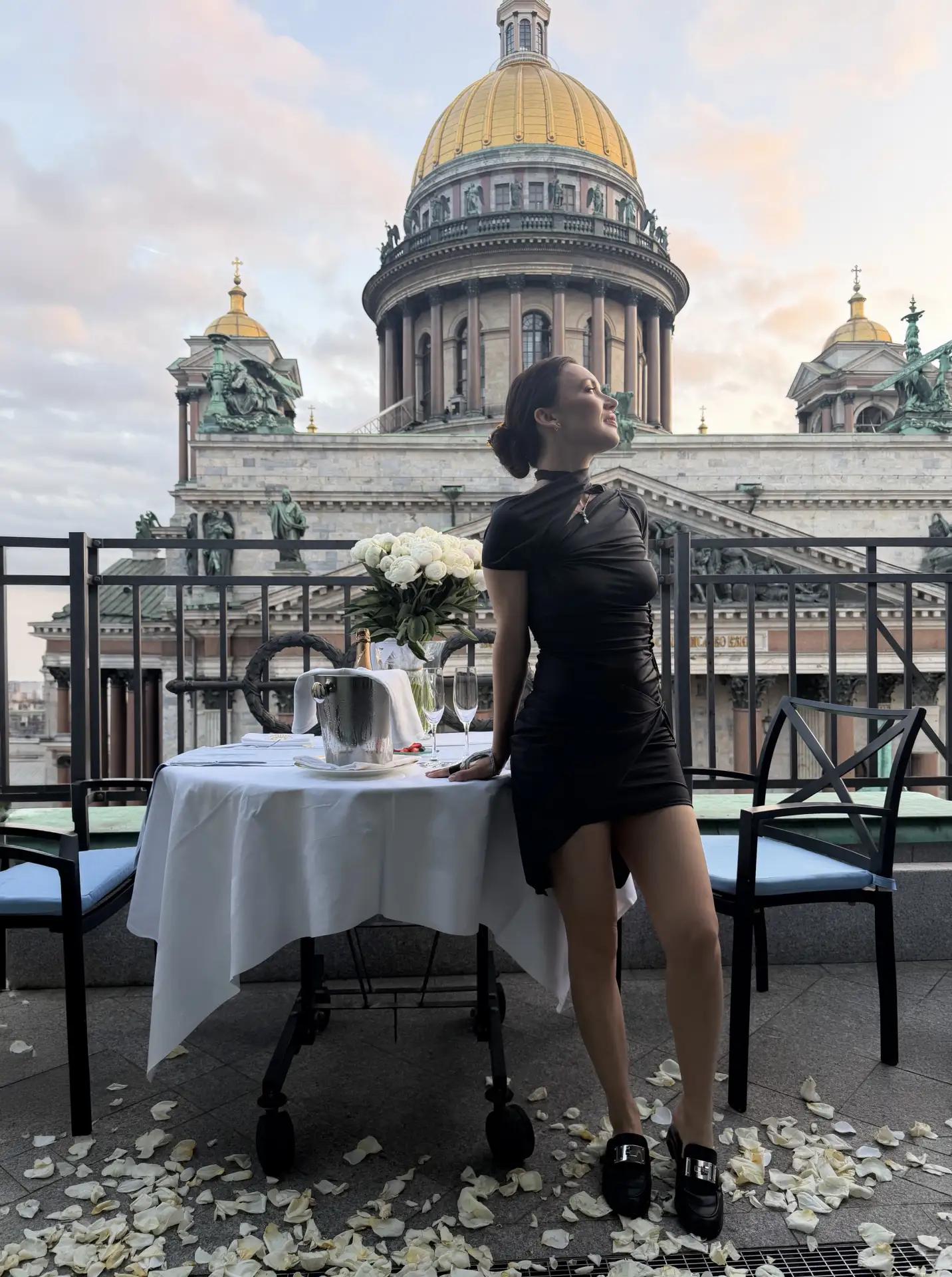 Питерская версия меня ❤️
Какой лук ваш фаворит?