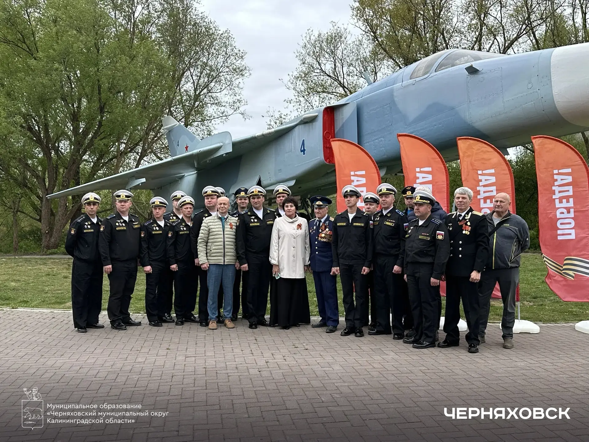 Проект жителей реализован: Виктор Вобликов сообщил об установке Су-24М на улице Победы  «Сегодня в п