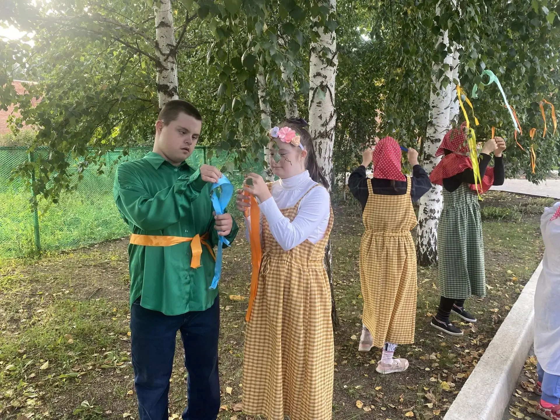 💐«Заведем мы хоровод, соберем честной народ»