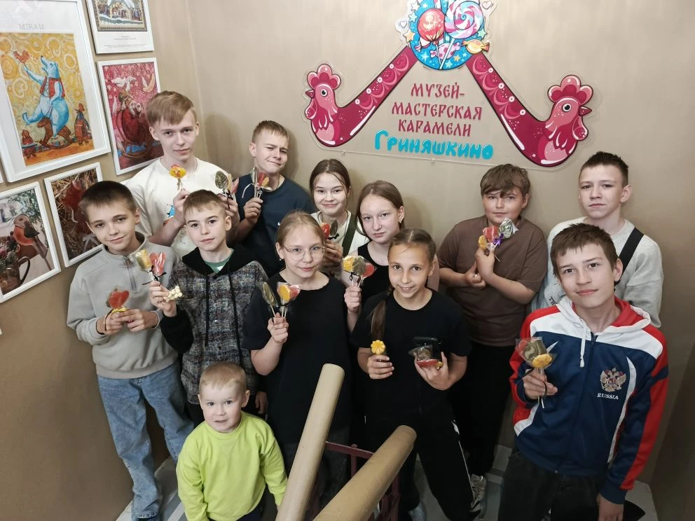 Ребята из 6Б со своим классным руководителям Носовой Е.В. провели эту субботу просто су...