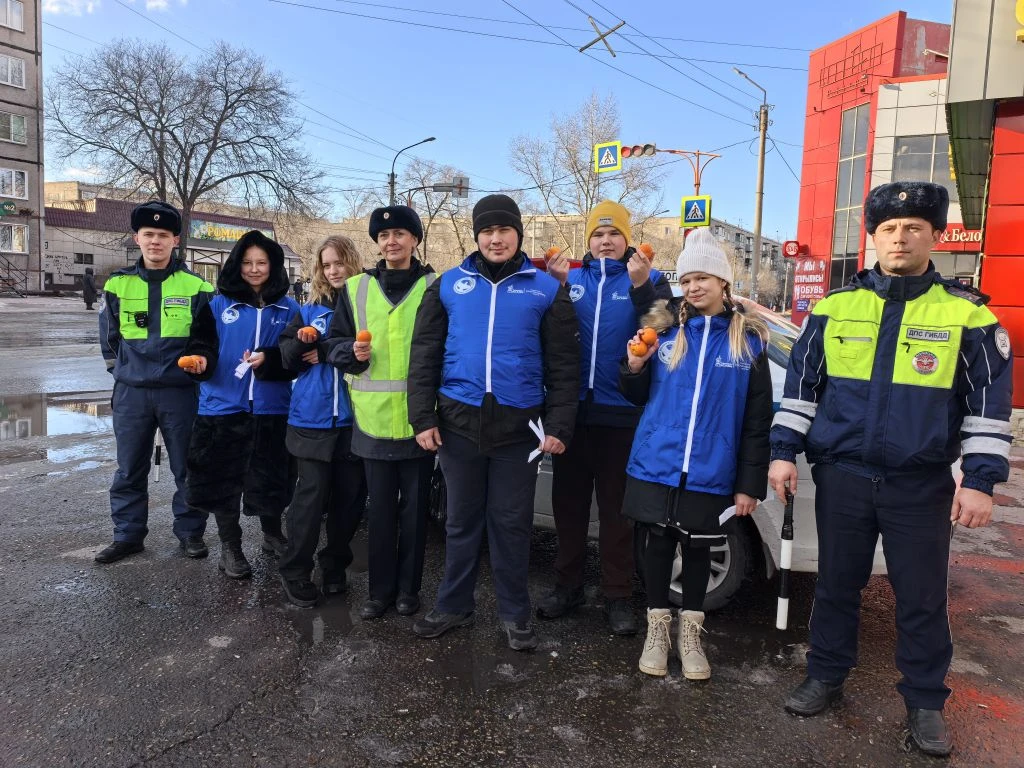 Водители-мужчины Черногорска сдали «фруктовый» экзамен на знание ПДД

В преддверии Дня защитника Оте