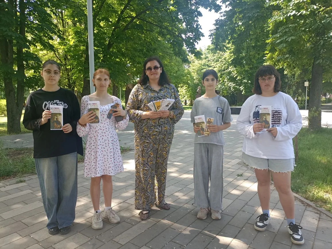 Теплые летние дни ещё интереснее, когда проводишь время с друзьями.