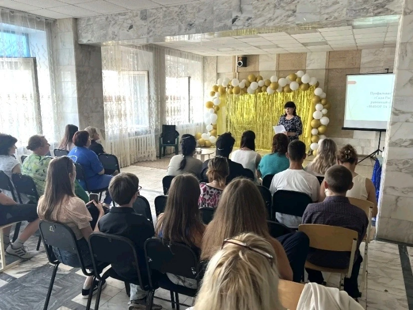Выбор за тобой

В Любинском районе в рамках развития института наставничества в работе над несоверше