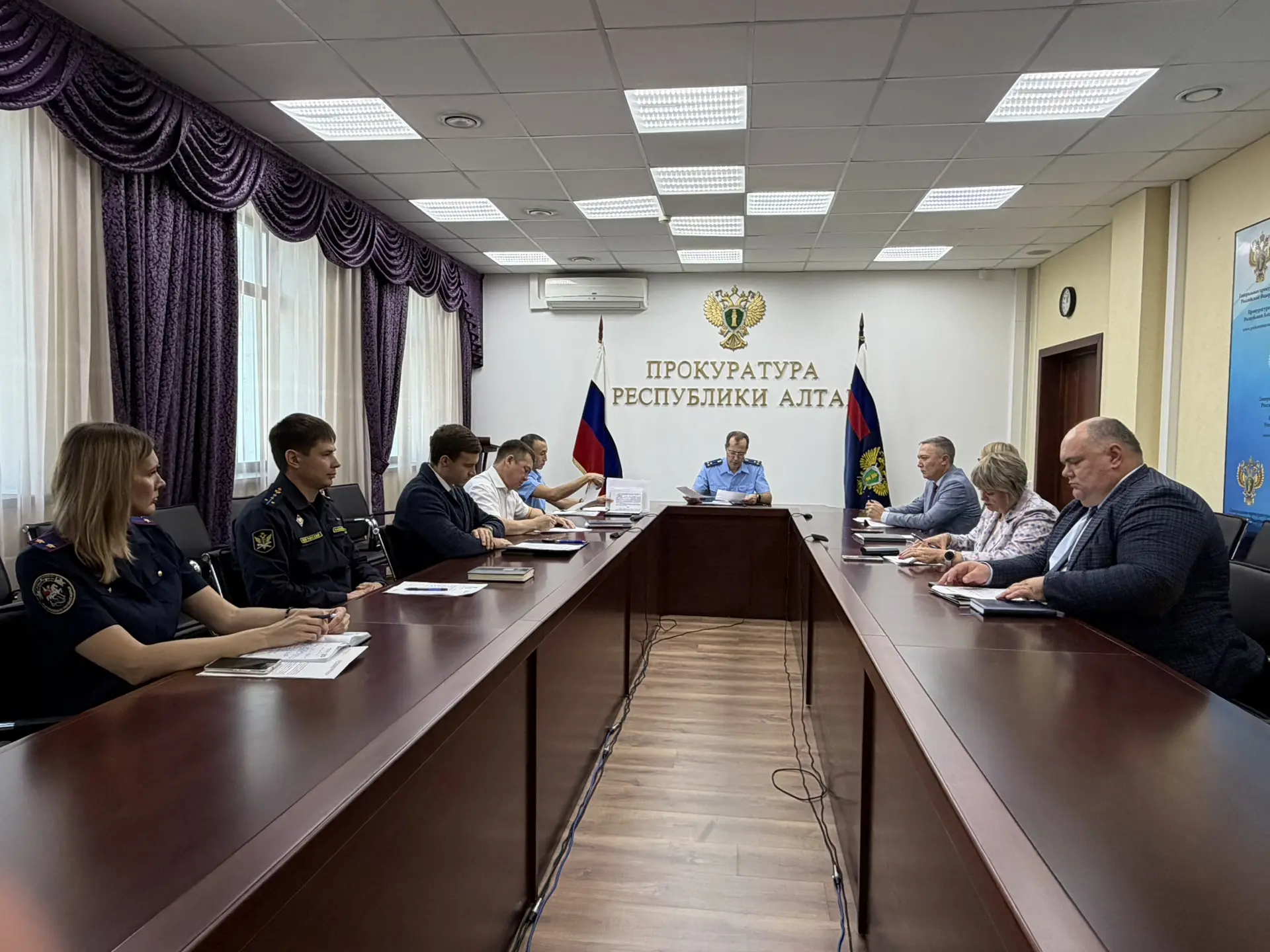 В прокуратуре Республики Алтай проведено заседание Межведомственной рабочей группы по п...