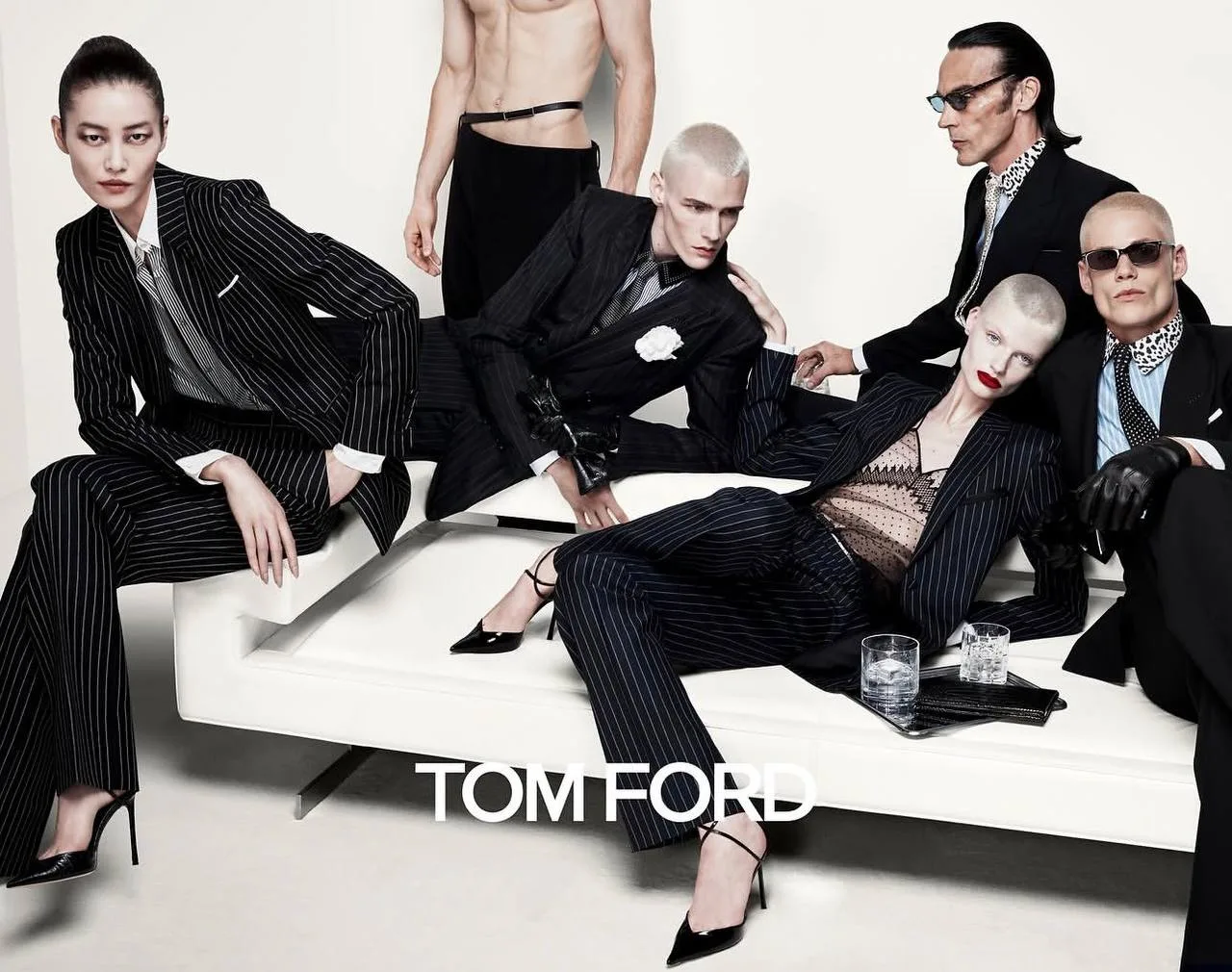 Холодный и соблазнительный кампейн Tom Ford от Хайдера Аккерманна напоминает, что сексу...