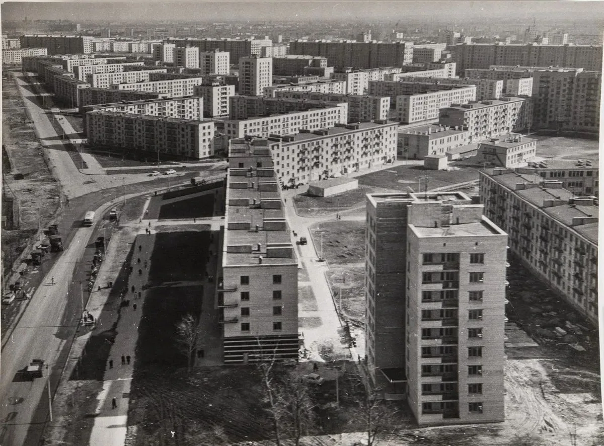 Проспект Трамвая и улица Зины Портновой. Ленинград, 1965 год.