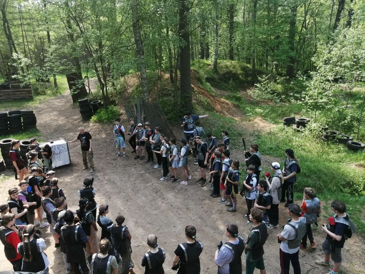 Путешествуем сами! Путешествуйте с нами!!!   🌲🌳 22 мая учащиеся 6 Б и 6 В классов  ЦО гимназия № 8 и