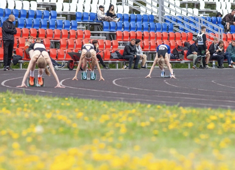 🏃‍♂️🏃‍♀️ ЛЁГКАЯ АТЛЕТИКА — НАША ГОРДОСТЬ!

🏃‍♀️Честно говоря, легкоатлетов в нашей школе можно по