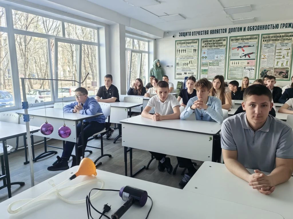 🚀 Кванториум вернулся — заряжайся технологиями!  Ещё круче и интереснее — три захватывающих направле