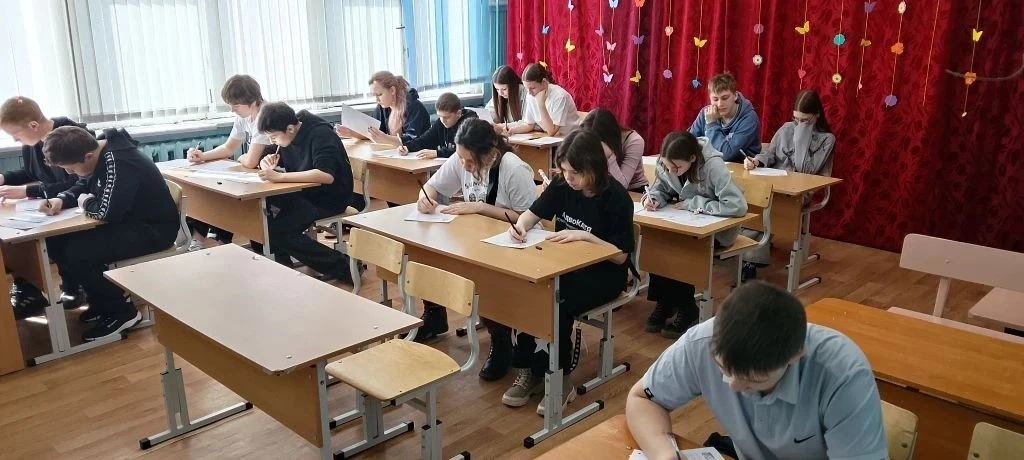 📌Ученики МОУ "Седановская СОШ" приняли участие в патриотической акции "Диктант Победы"...