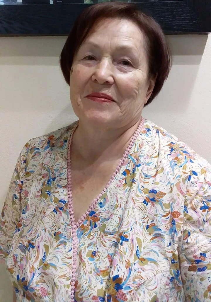 Хөрмәтле укытучыбыз Әсхәдуллина Римма Фәтхелбаяновна арабыздан мәңгелеккә китте. Аның т...