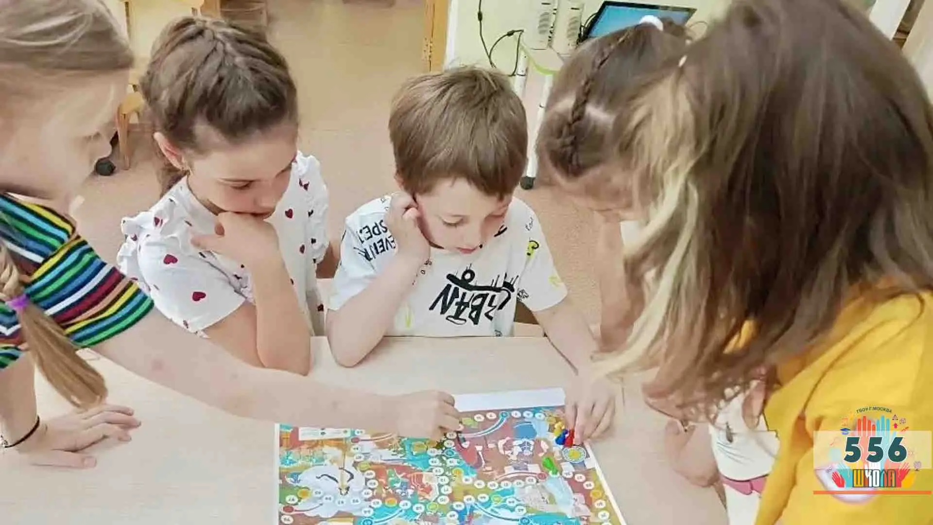 📚 В Пушкинский день России — в гостях у сказки!

В дошкольных группах прошли яркие и познавательные