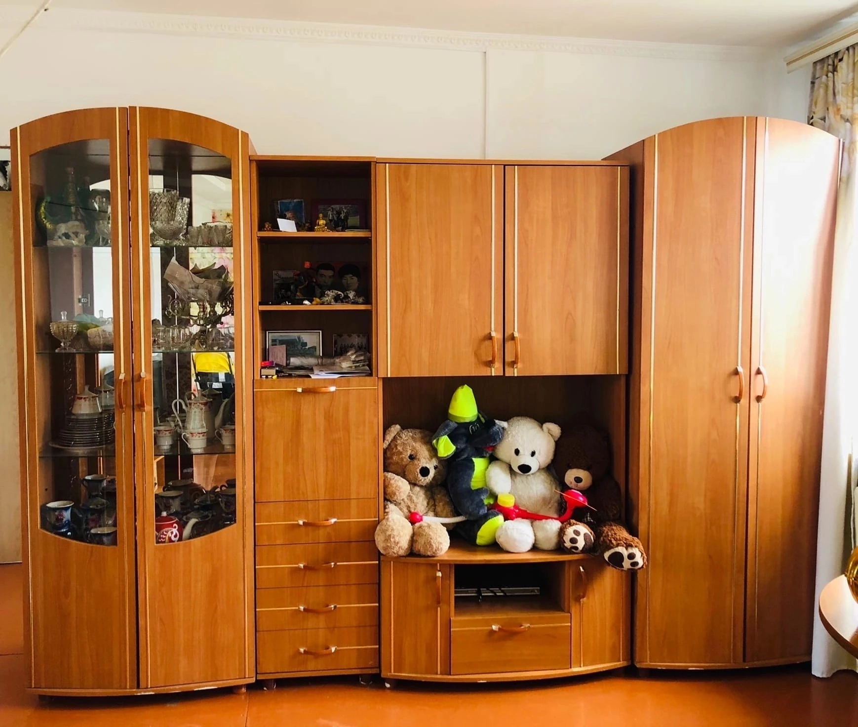Продам стенку 25.000 и