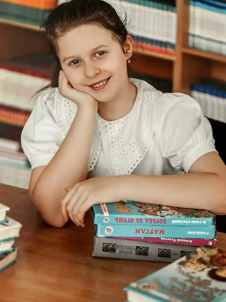 📖 Когда голос звучит так, что его слышит весь регион!  Знакомьтесь ближе с нашей звездочкой — Юлия П