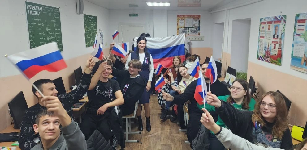 🇷🇺День воссоединения Крыма с Россией🇷🇺

 На базе Судакского филиала "Романовского колледжа индус
