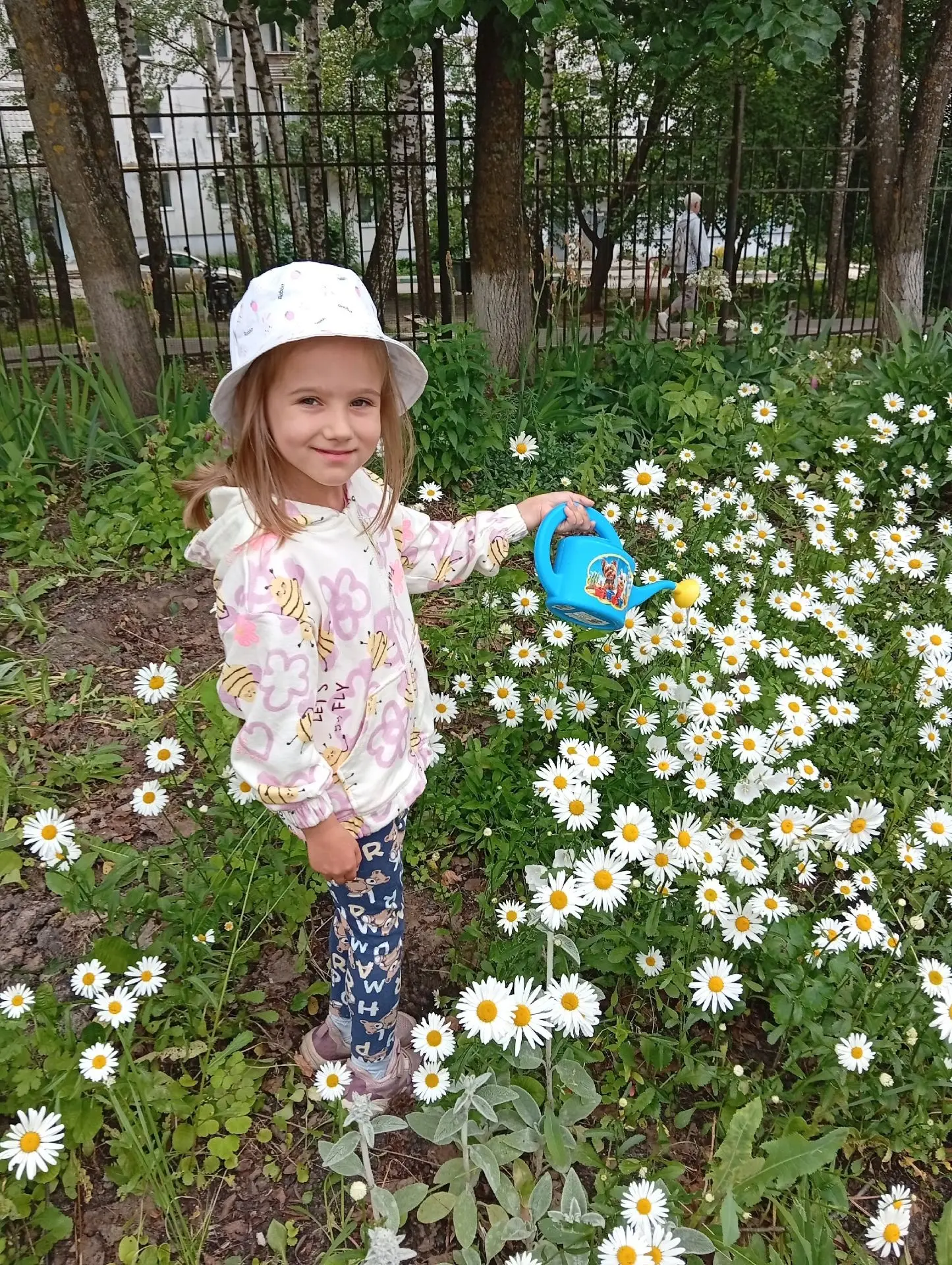 🌼 В День ромашки в средней группе прошли тематические и творческие занятия, наблюдения в природе , 