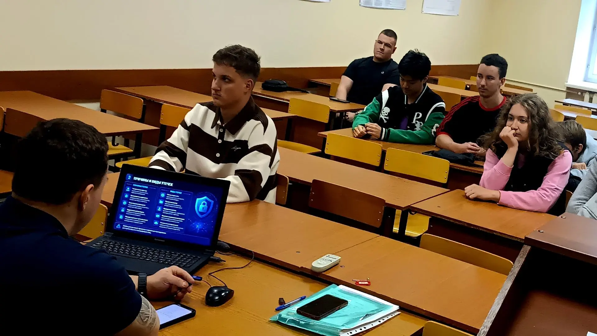 💭 От теории к практике: встреча студентов с руководителем IT отдела 

В Московском инновационном ун