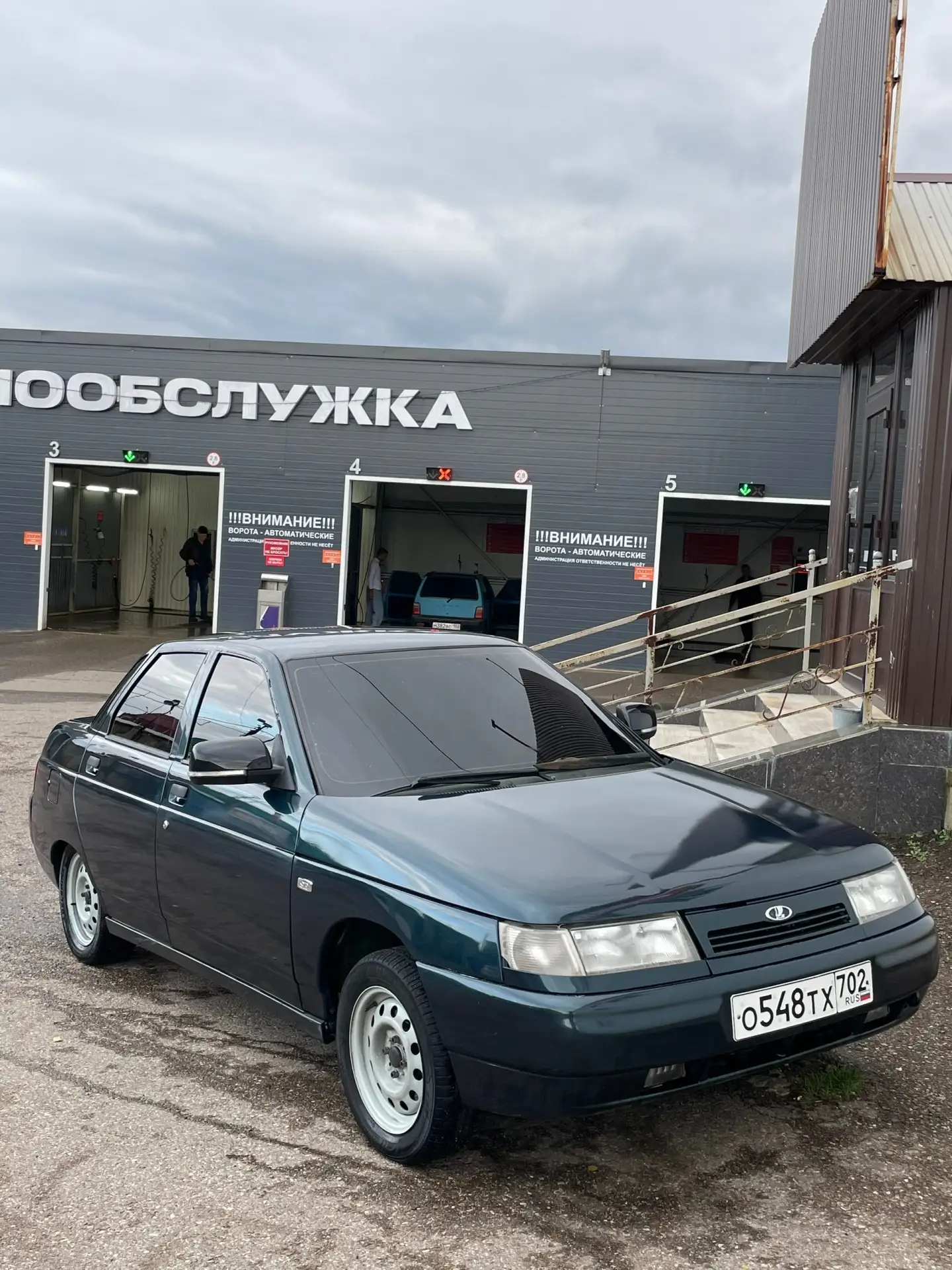 Продам 2110, 2007 год. Автомобиль весь обслужен. Мотор работает изумительно ровно, не т...