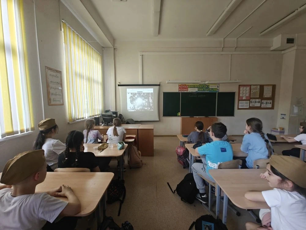 🎖️ 3«З» — наследники Победы!  Ученики 3«З» класса, классный руководитель Клыкова Т.А., с гордостью п
