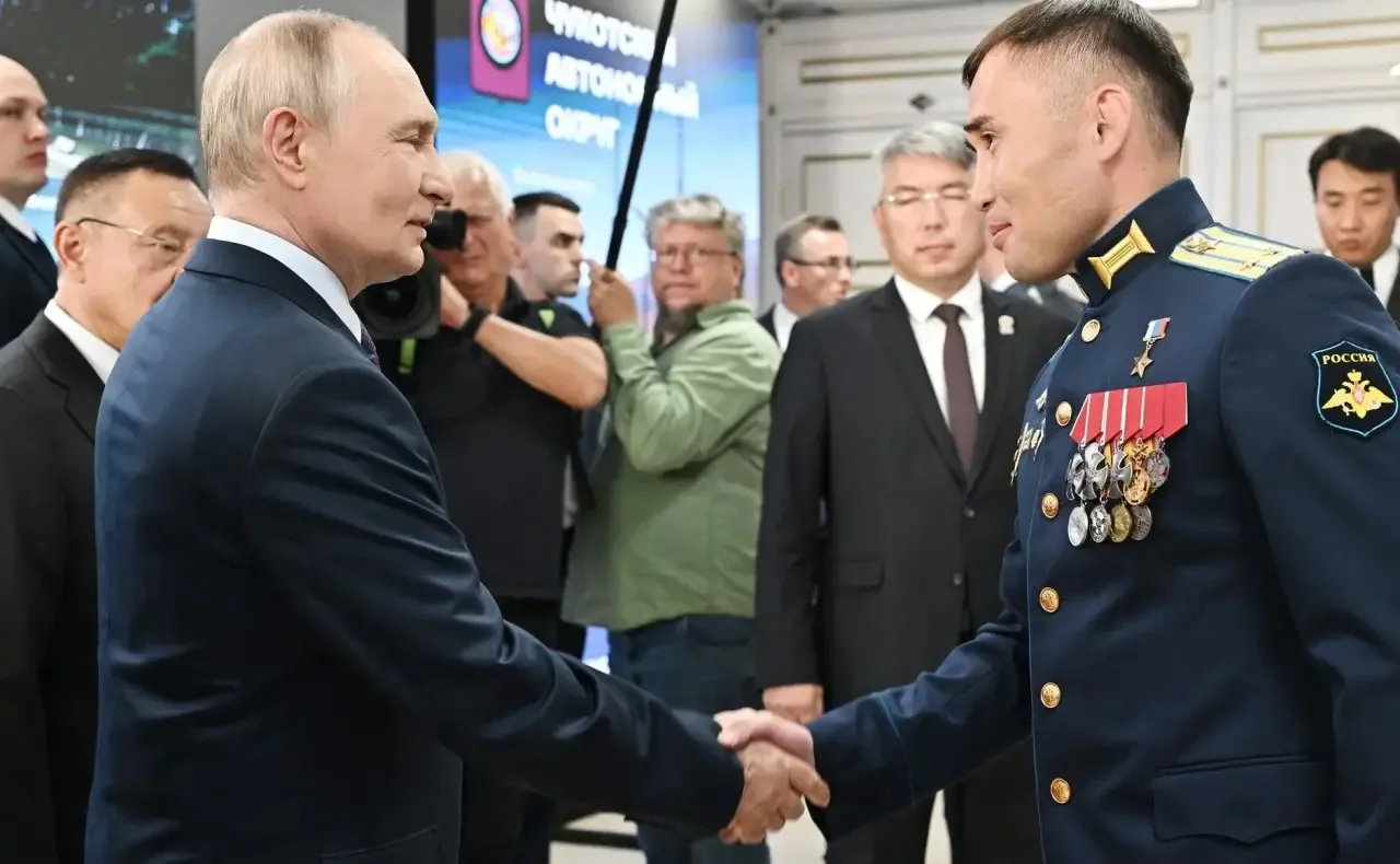 Уважаемые земляки! На днях в столице Бурятии побывал наш Президент. Во время своего виз...