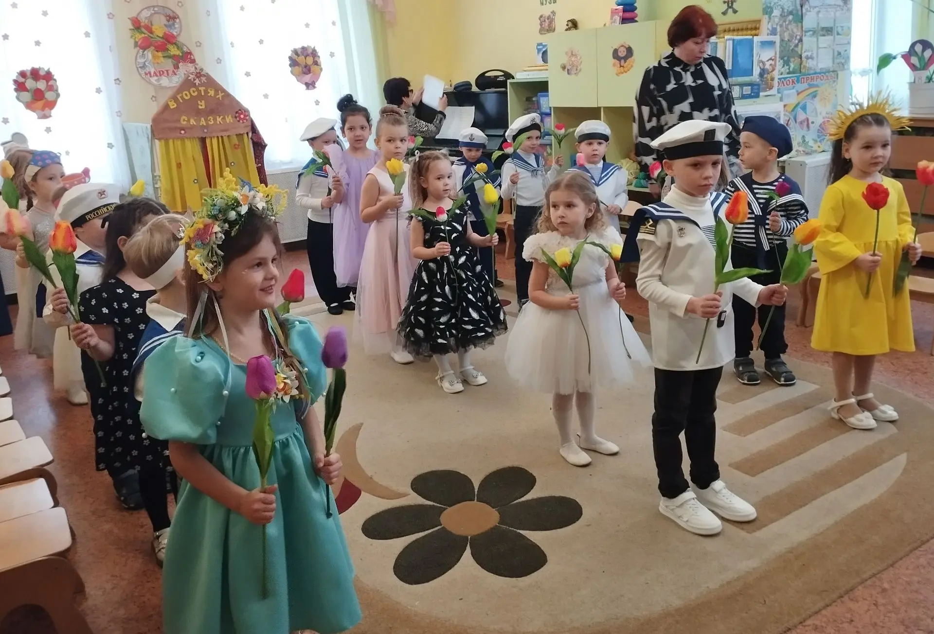 Самый главный подарок — это дети! 🎁Дорогие наши мамы и бабушки! Этот пост мы посвящаем...