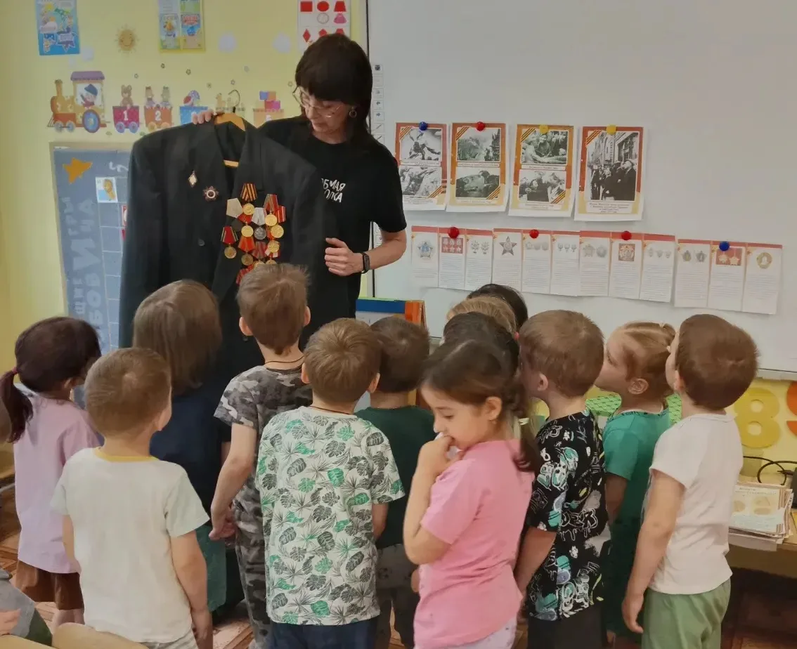 🎖️В средней группе 4 (корпус 3) прошла неделя, посвящённая Дню Победы. В эти дни постарались в досту