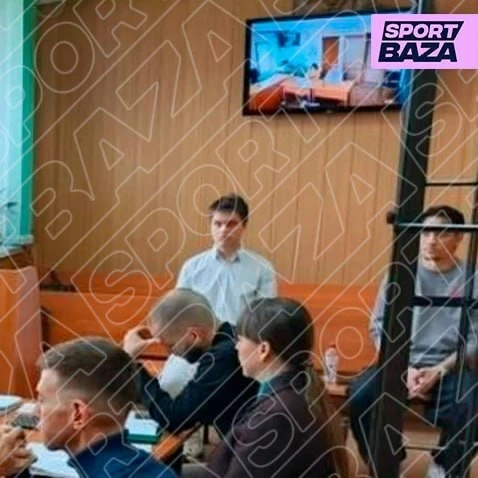 Футболисту Артуру Закиеву по делу о мошенничестве грозит до 10 лет тюрьмы. Суд начал ра...