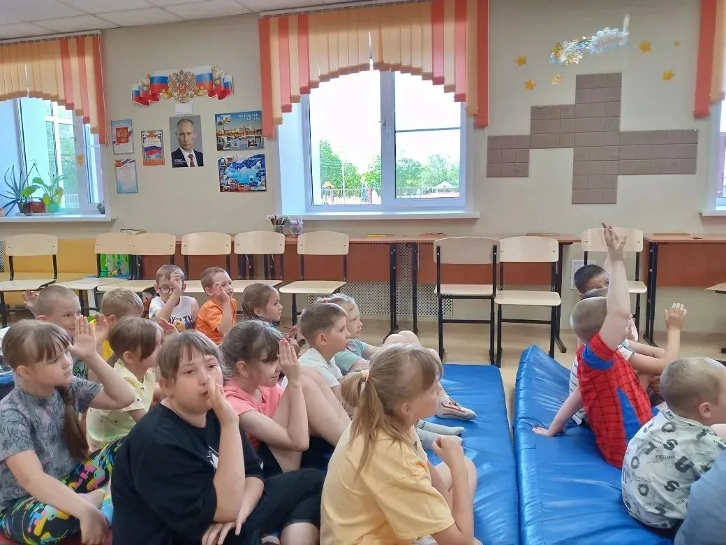 💥В рамках правовых площадок «Учимся выбирать» в пришкольном лагере «Улыбка»  прошла викторина «Буду
