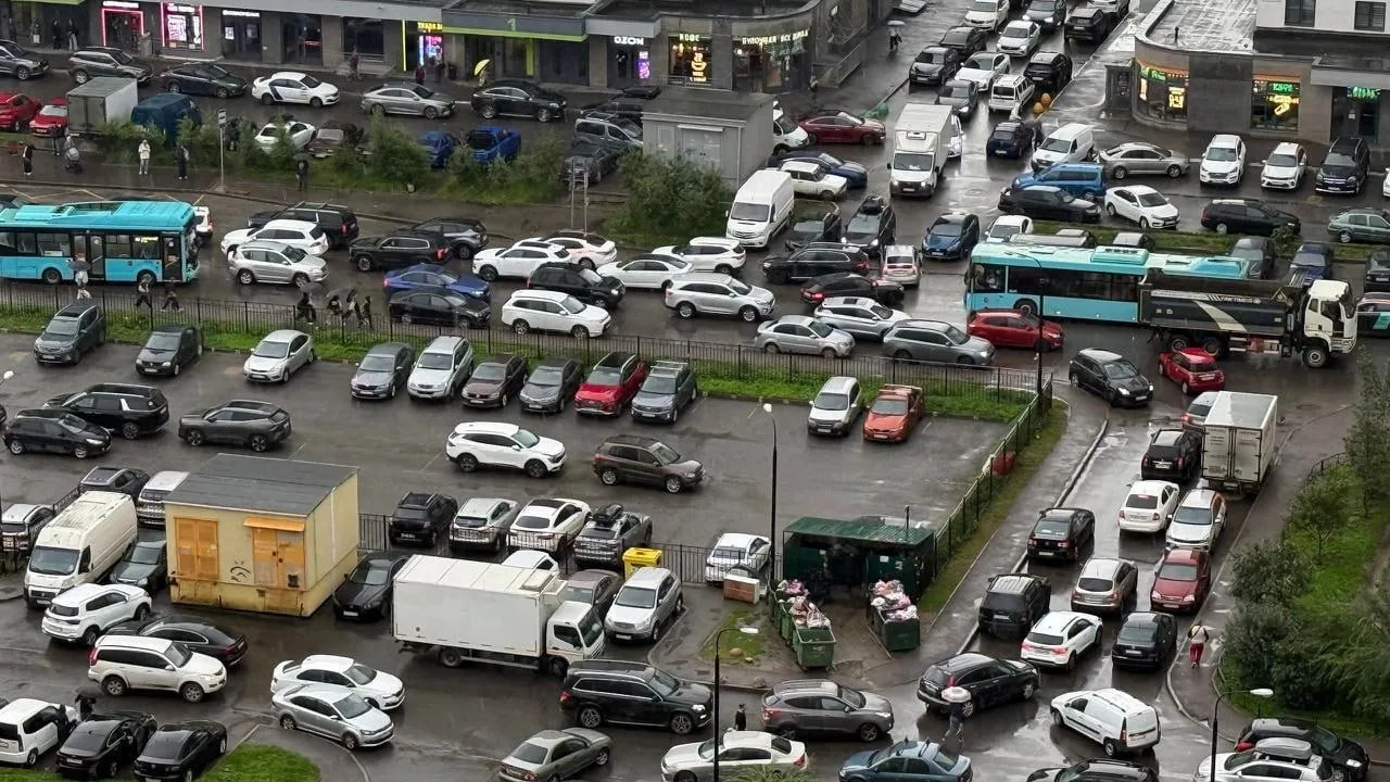 🚋 «Славянка» запустилась, но пробки в Шушарах никуда не делись