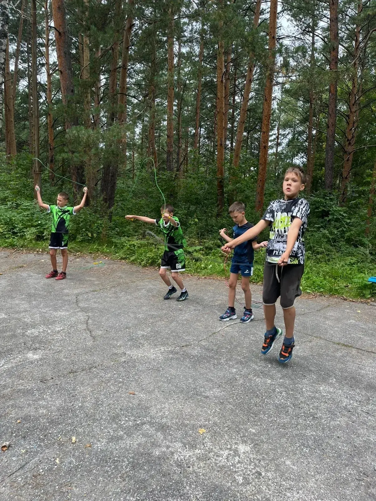 🌟 А сегодня мы расскажем о следующем отличнике 3А класса, Кусакине Даниле! ⚽️  Данила — любит играть