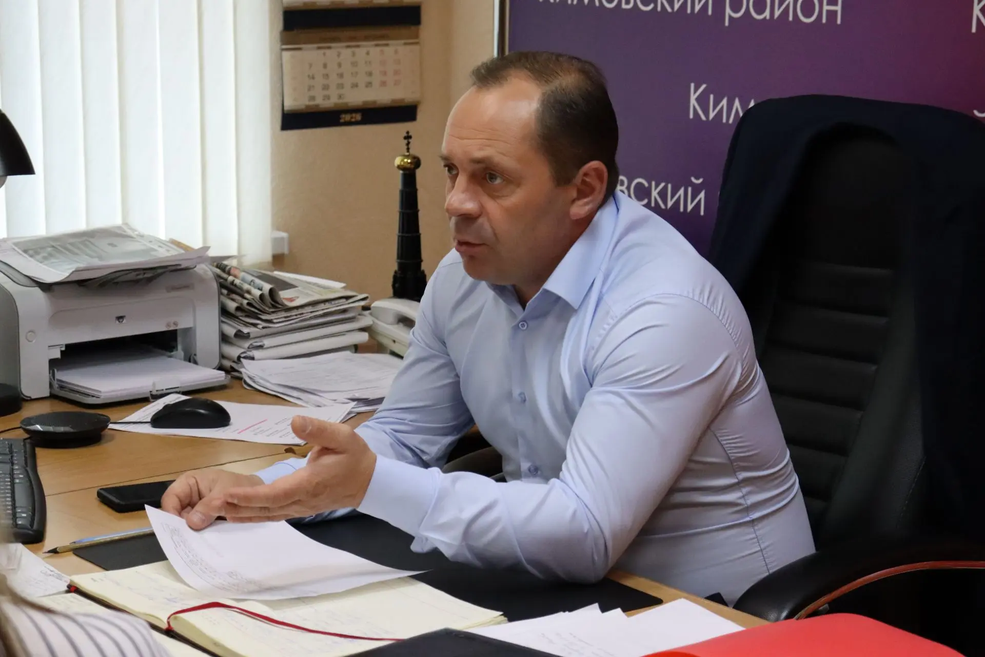 Сегодня провел расширенное совещание с руководителями ресурсоснабжающих организаций и у...