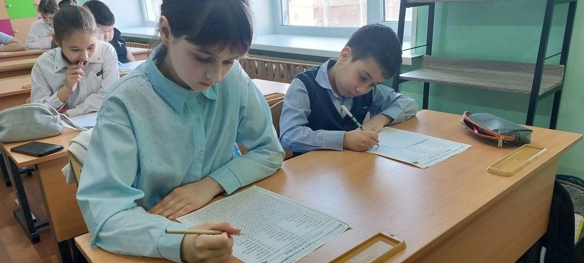 📚 В преддверии 40-й годовщины аварии на Чернобыльской АЭС в нашей школе прошли уроки мужества.  Они 